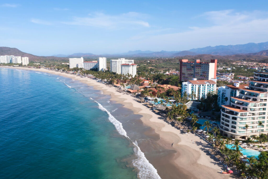 All-Inclusive Beachfront Hotels in Ixtapa Zihuatanejo